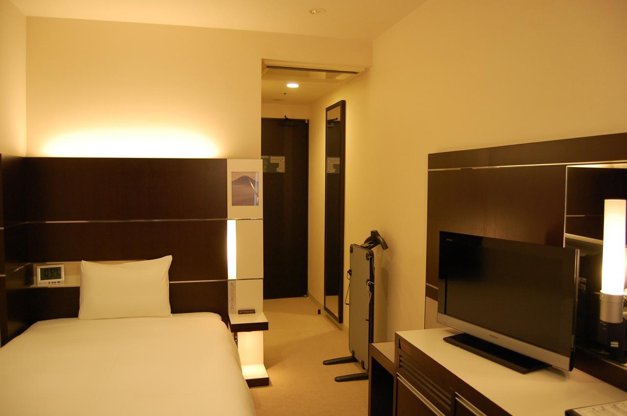 Cross Wave Umeda Hotel Osaka Exterior photo